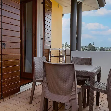 Apartman La Terrazza Sul Lago, In Einer Residenz Mit Pool Bardolino