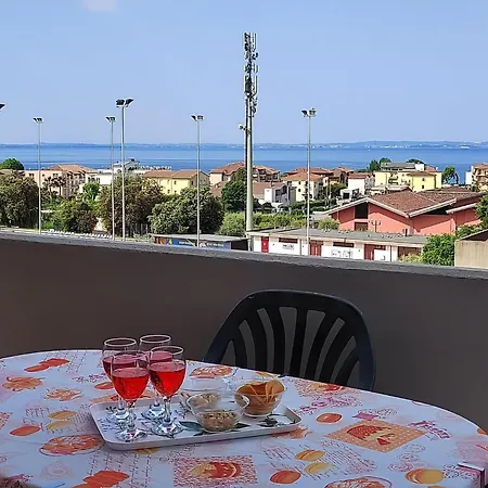 La Terrazza Sul Lago, In Einer Residenz Mit Pool *