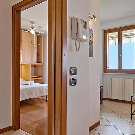 La Terrazza Sul Lago, In Einer Residenz Mit Pool Apartment Bardolino